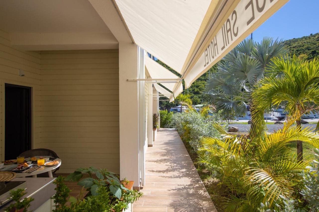 Blue Sail Hotel Anse Marcel Exterior photo